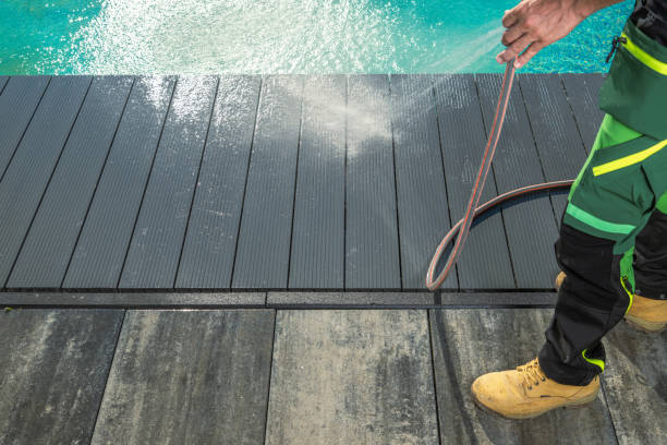 Why Choose Our Certified Pressure Washing Experts for Your Project Needs in Elizabethtown, NC?